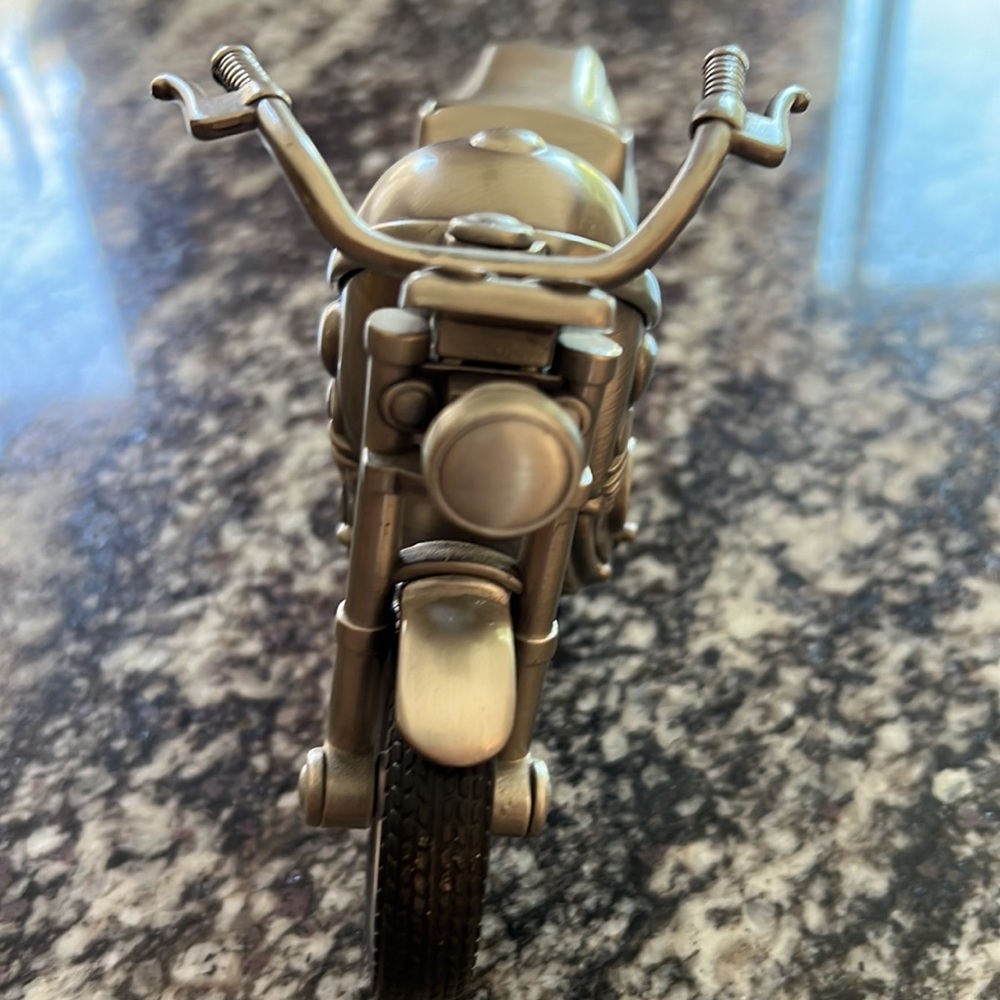 Mini motorcycle coin bank - Picture 4 of 7
